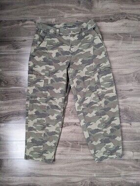 American Eagle Barrel Leg Pants Cargo Size 8 Camouflage